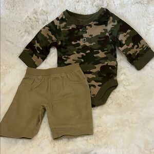 Garanimals Green Camo and Tan Kids Matching Set NWOT